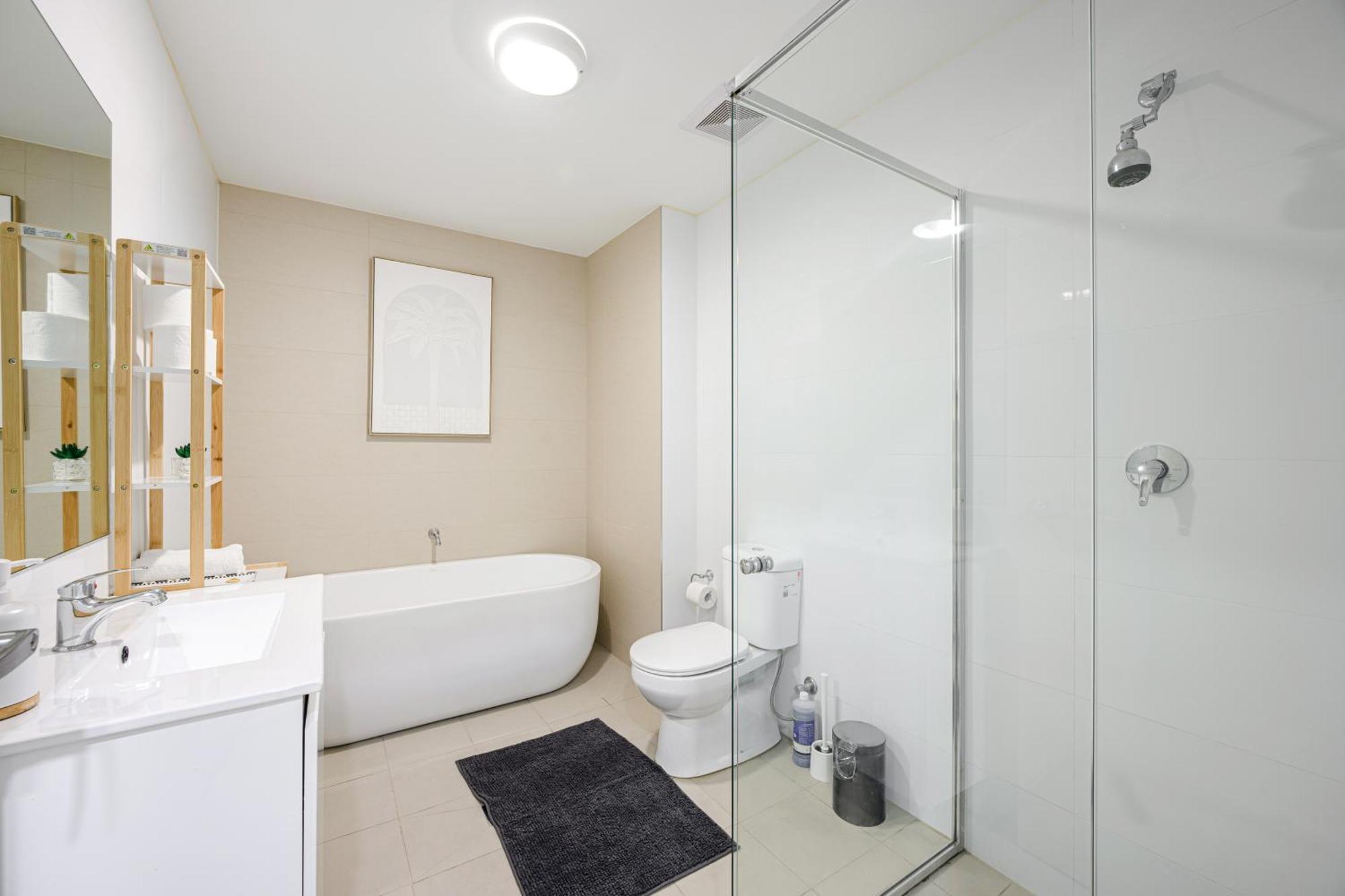 Liverpool Adorable 2Br Apt With Free Parking Warwick Farm Esterno foto